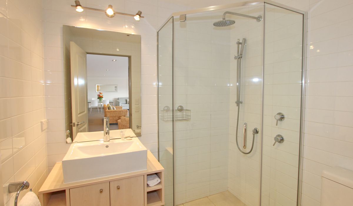 Flat With Kitchen Bathroom And Bedroom Flat With Kitchen Bathroom And Bedroom